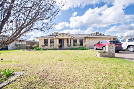 Property photo of 10 Cronin Place Dubbo NSW 2830