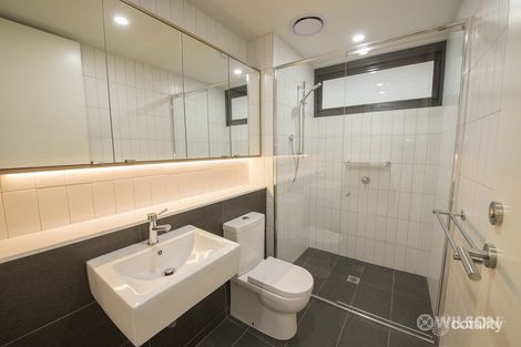 Property photo of 104/18 Lillimur Road Ormond VIC 3204