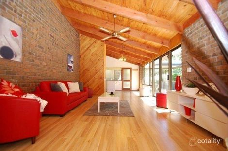 Property photo of 40 Crossing Road Aberfoyle Park SA 5159