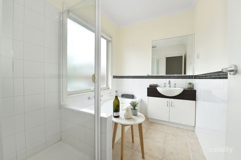 Property photo of 11/11-15 The Deviation Wheelers Hill VIC 3150