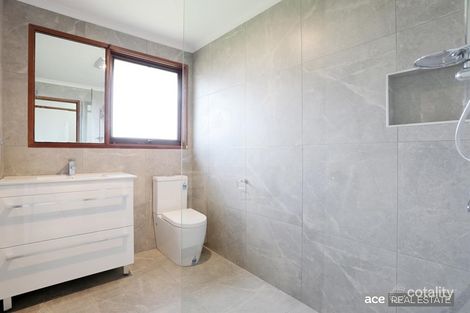 Property photo of 1 Giles Court Werribee VIC 3030