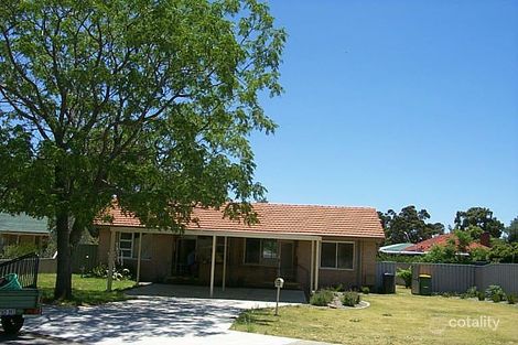 30 Robin Hood Ave, Armadale, WA 6112