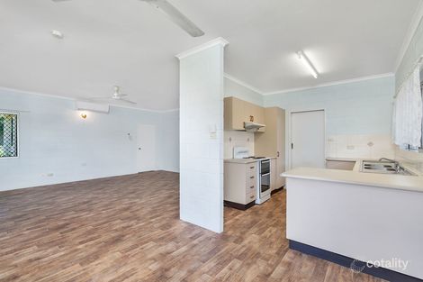 Property photo of 8 Helen Close Smithfield QLD 4878