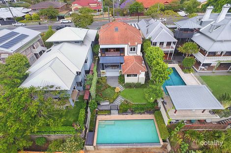 Property photo of 120 Dornoch Terrace Highgate Hill QLD 4101