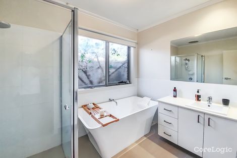 Property photo of 2A Alkoomi Avenue Hamlyn Heights VIC 3215