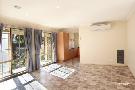 Property photo of 2 Blair Murphy Close Kyneton VIC 3444