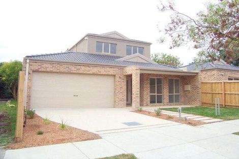Property photo of 2 Wooddale Grove Mitcham VIC 3132