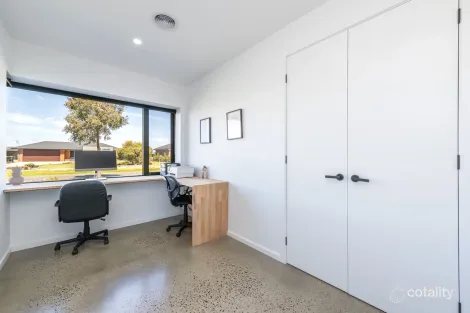Property photo of 6 Harvard Drive Shepparton North VIC 3631