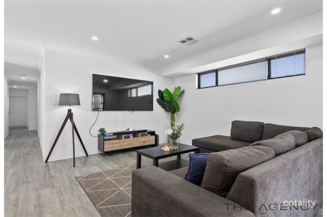 Property photo of 80 Mangles Drive Ellenbrook WA 6069