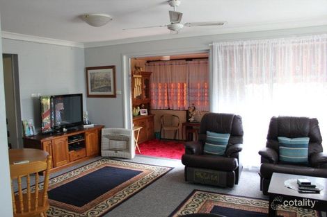 Property photo of 3/8-10 Telopea Close Lake Haven NSW 2263