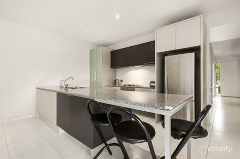 Property photo of 15 Tottenham Grove Mulgrave VIC 3170