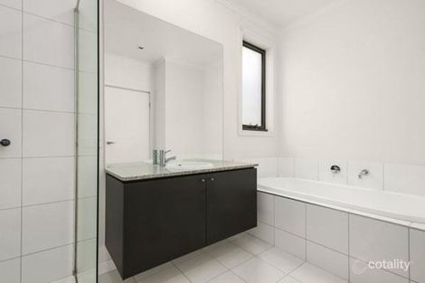 Property photo of 15 Tottenham Grove Mulgrave VIC 3170