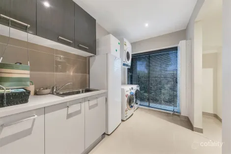 Property photo of 16 Opsum Way Williams Landing VIC 3027