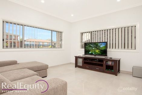 Property photo of 21 Nottingham Crescent Chipping Norton NSW 2170