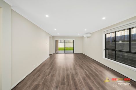 Property photo of 28 Hutton Road Edmondson Park NSW 2174