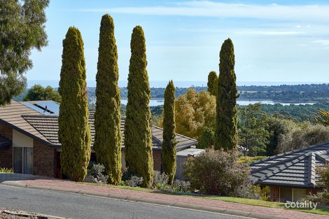 Property photo of 3 Willow Way Aberfoyle Park SA 5159