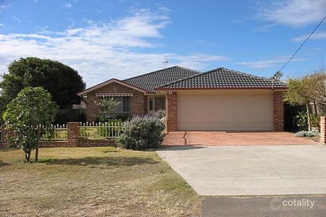 42 Gilbert St, Long Jetty, NSW 2261
