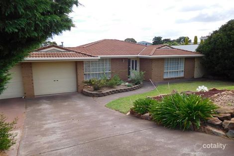 3 Lighthouse Dr, Hallett Cove, SA 5158