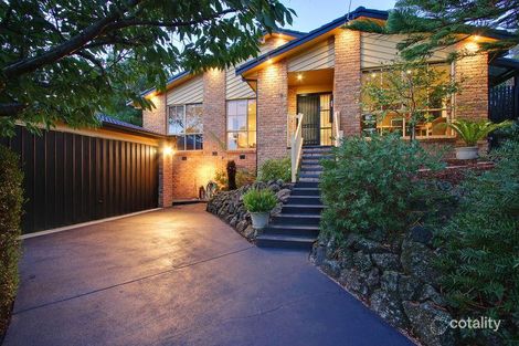 Property photo of 2 Nalinga Court Warranwood VIC 3134