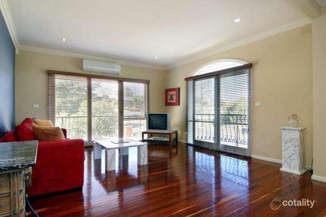 2/1 St Andrews Cres, Bulleen, VIC 3105