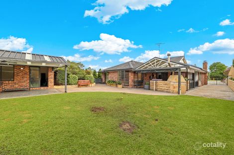 Property photo of 10 Dalwood Place Mount Annan NSW 2567