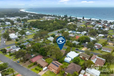 Property photo of 11 Sapphire Parade Diamond Beach NSW 2430