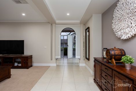 Property photo of 11 Durack Court Point Cook VIC 3030