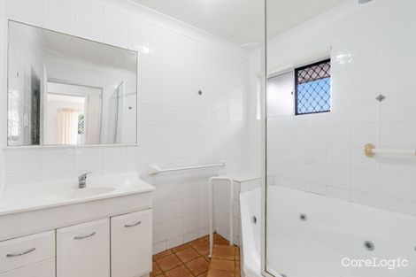 Property photo of 27 Pacific Avenue Miami QLD 4220