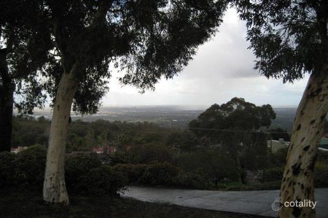 Property photo of 18 Basildon Road Lesmurdie WA 6076
