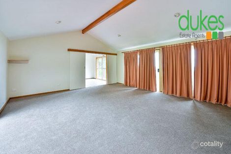 Property photo of 18 Darwin Drive Lapstone NSW 2773
