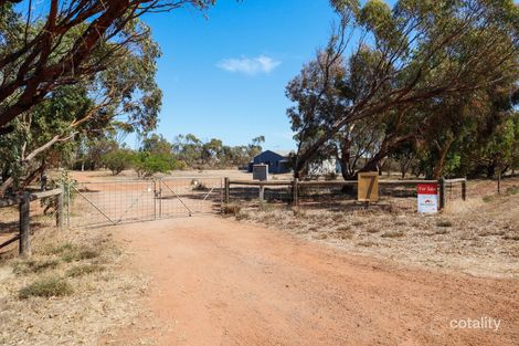 7 Hill River Way, Moonyoonooka, WA 6532