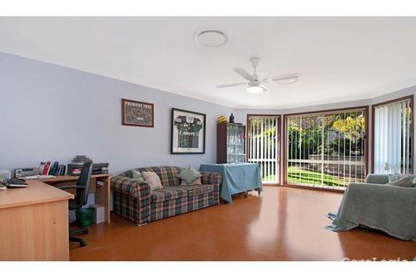 Property photo of 2 Lewis Crescent Forresters Beach NSW 2260