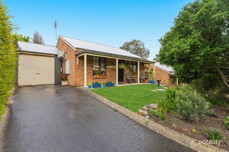 2/8 EDINBOROUGH ST, NAIRNE, SA 5252