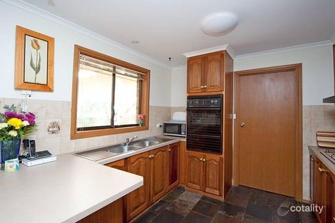 Property photo of 12 Bennett Close Aberfoyle Park SA 5159