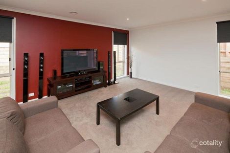 Property photo of 4 Young Street Beaconsfield Upper VIC 3808