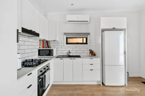 Property photo of 3/8 Iona Avenue Belmont VIC 3216