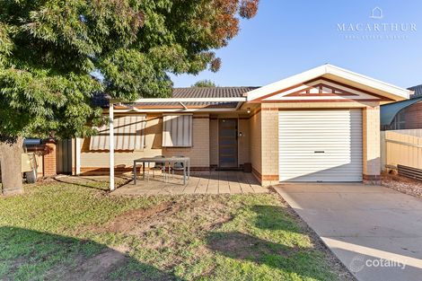 Property photo of 40 Girraween Mews Glenfield Park NSW 2650