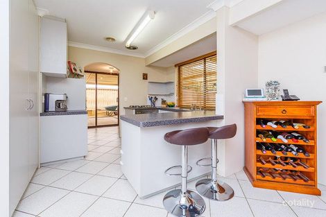 Property photo of 16 Argyll Close Camillo WA 6111