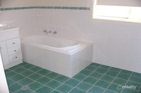 Property photo of 2/14 Conningdale Crescent Armidale NSW 2350