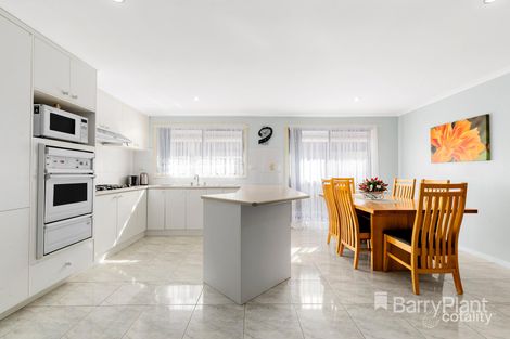 Property photo of 18 Westleigh Court Mill Park VIC 3082