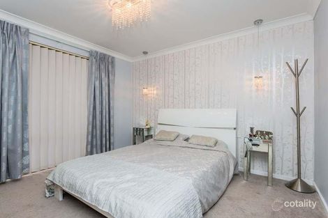 Property photo of 8 Crowther Elbow Ocean Reef WA 6027