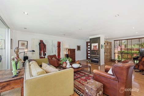 Property photo of 10 Kirribilli Court Robina QLD 4226