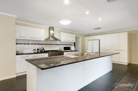 Property photo of 10 Ambrosia Rise Epsom VIC 3551