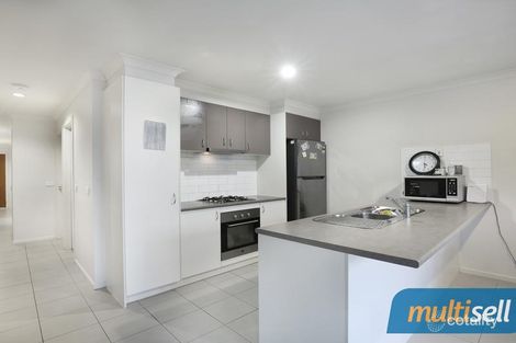 Property photo of 13/6-16 Diston Court Pakenham VIC 3810