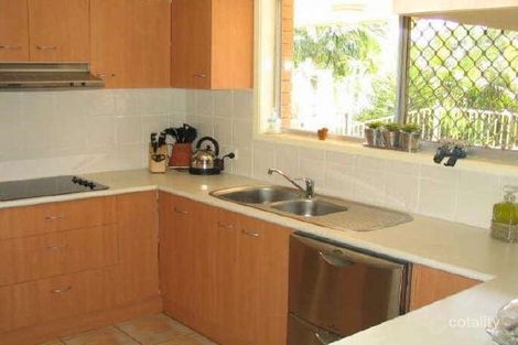 Property photo of 8 Pinaroo Crescent Ashmore QLD 4214