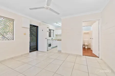Property photo of 4/5 Thomas Street Cairns North QLD 4870
