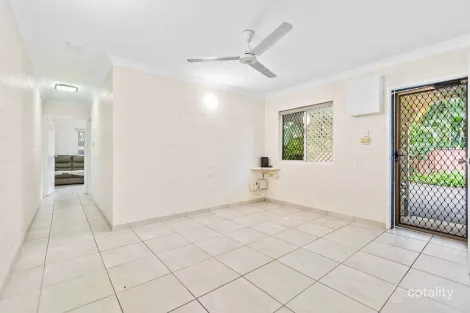 Property photo of 4/5 Thomas Street Cairns North QLD 4870