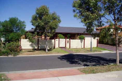 67 Abbington Cres, Caroline Springs, VIC 3023