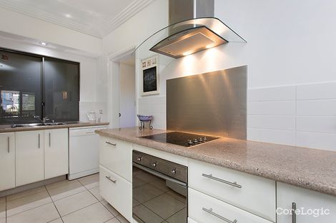 Property photo of 2/146 Clarence Road Indooroopilly QLD 4068
