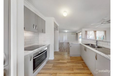Property photo of 4 Leyland Avenue Deception Bay QLD 4508